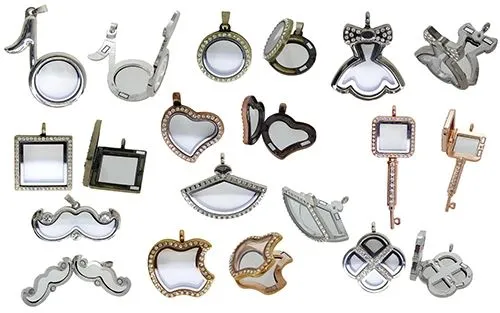 10 MEDALLION WITH MAGNETIC CLOSURE