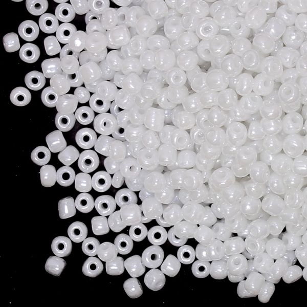 GLASS SEED BEADS - BALL 4mm - CEYLON - WHITE 141 - 50g Hole-1.5mm