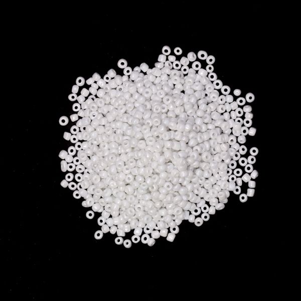 GLASS SEED BEADS - BALL 4mm - OPAQUE LUSTERED - WHITE 121 - PACKAGE 450g Hole-1.5mm