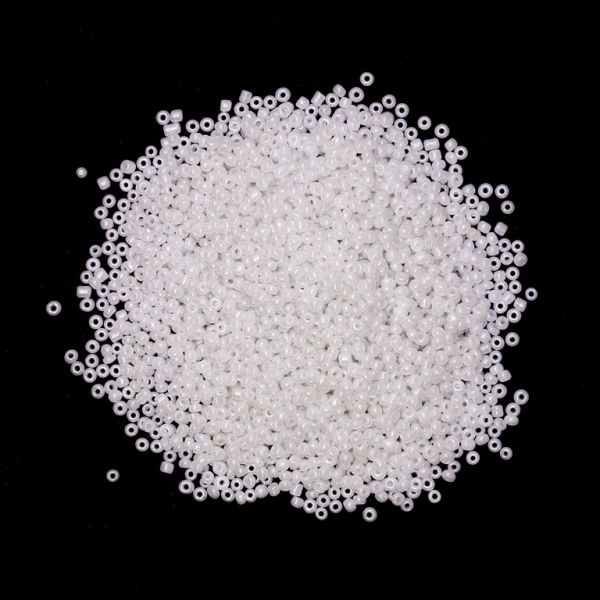 GLASS SEED BEADS - BALL 3mm - CEYLON - WHITE 141 - PACKAGE 450g Hole-1.0mm