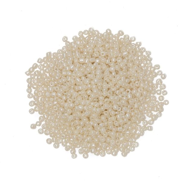 GLASS SEED BEADS - BALL 4mm - CEYLON - IVORY 142 - PACKAGE 450g Hole-1.5mm