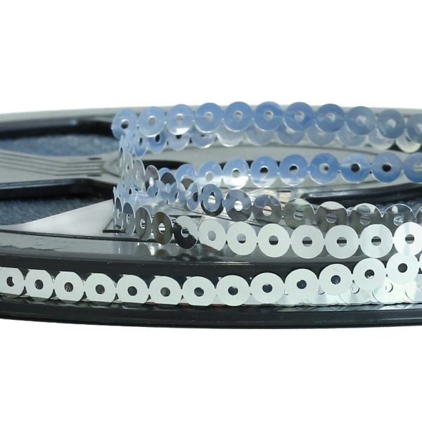 SEQUIN RIBBON - CIRCLE 01 FLAT - METALLIC - 5mm SILVER 040 - ROLL 70meters Hole-1.0mm