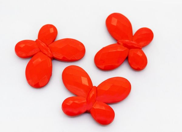OPAQUE PLASTIC BEADS - BUTTERFLY 03 FACETED - 35x46x7mm RED С07 - 50g Hole-2.5mm (10pcs.)