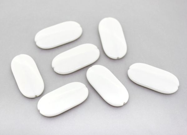 OPAQUE PLASTIC BEADS - FLAT OVAL - 29x14x3mm WHITE С01 - 50g Hole-1.8mm (47pcs.)