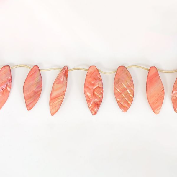 MOTHER OF PEARL BEADS - LEAVES - 45x20mm CORAL 86 - STRING (14pcs.)  Hole-1.0mm