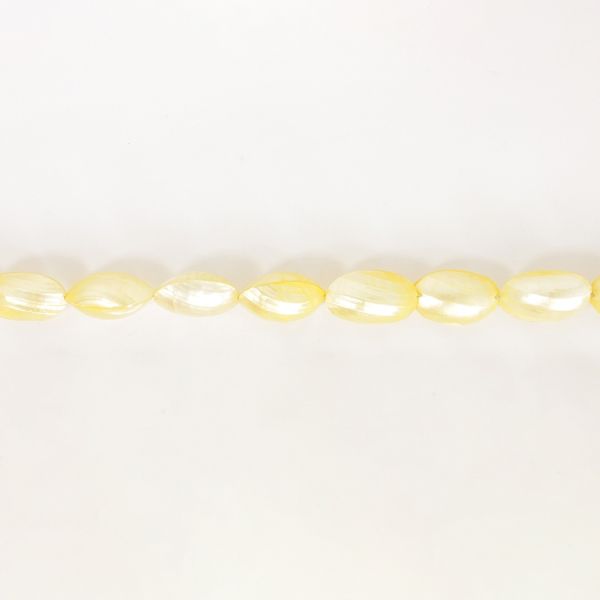 MOTHER OF PEARL BEADS - SEA SHELLS - 25x15x13mm YELLOW (LIGHT) 92 - STRING (16pcs.)  Hole-1.0mm