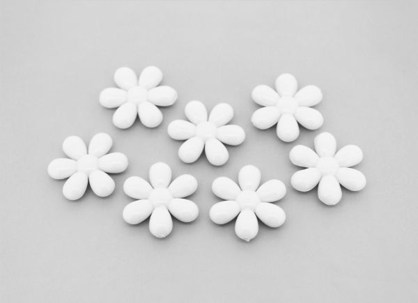 OPAQUE PLASTIC BEADS - FLOWER 05 - 24x5.5mm WHITE С01 - PACKAGE 500g Hole-1.8mm (330pcs.)