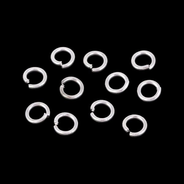 МЕТАЛНИ ЕЛЕМЕНТИ - ХАЛКИ - 0.9х5мм СРЕБРИСТО - ПАКЕТ 500 гр. (7550 бр.)