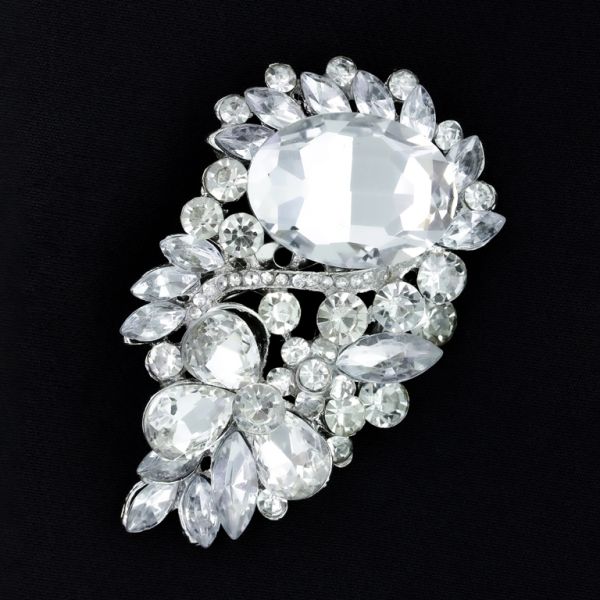 JEWELRY - BROOCH - METAL AND CRYSTALS - В160 - 4.2x7.3cm SILVER - 1pc.