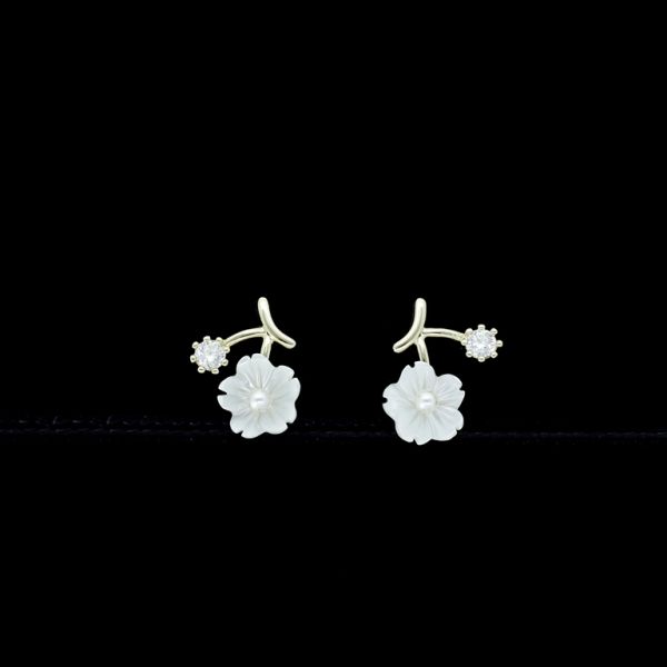 JEWELRY - EARRINGS - CLIP ON - ZIRCON AND ROYAL MOTHER OF PEARL - FLOWERS Е449 - GOLD (LIGHT)-WHITE - 1 pair
