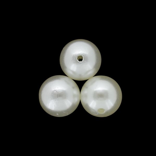 ACRYLIC IMITATION PLASTIC PEARLS - BALL - 20mm ECRU 66А - 50g Hole-2.5mm (12pcs.)