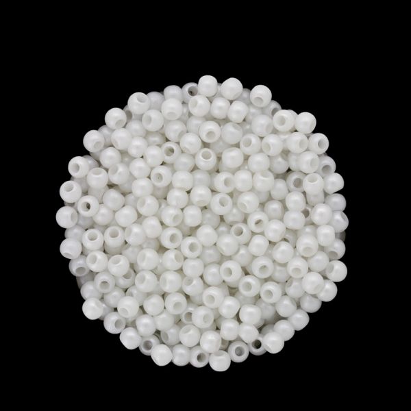 ACRYLIC IMITATION PLASTIC PEARLS MATTED - BALL - 4mm WHITE 133 - 50g Hole-1.7mm (2120pcs.)